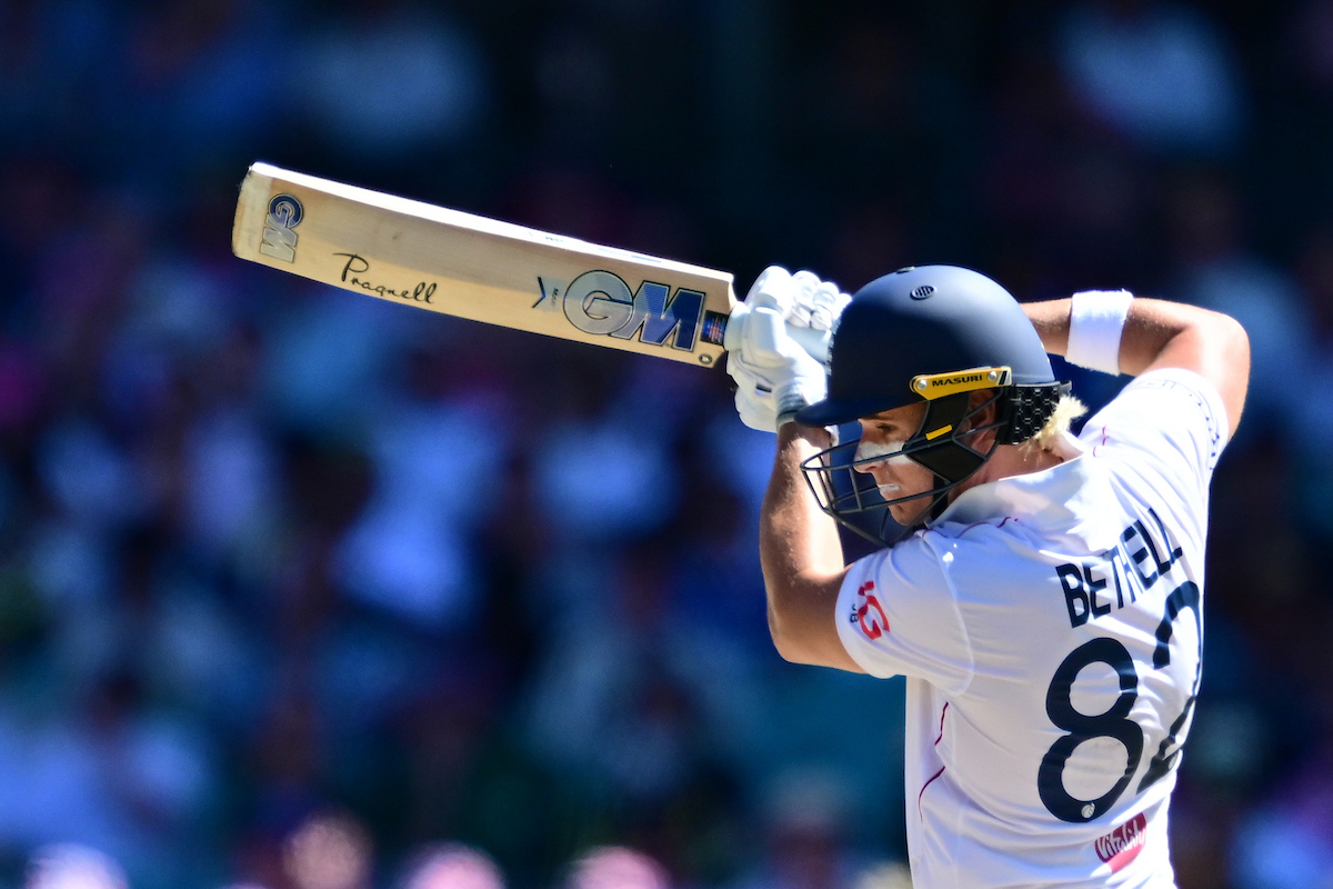 Jacob Bethell of England batting during Day 4 of the Fifth Men’s Ashes Test between Australia and England at the Sydney Cricket Ground in Sydney, Wednesday, January 7, 2026.