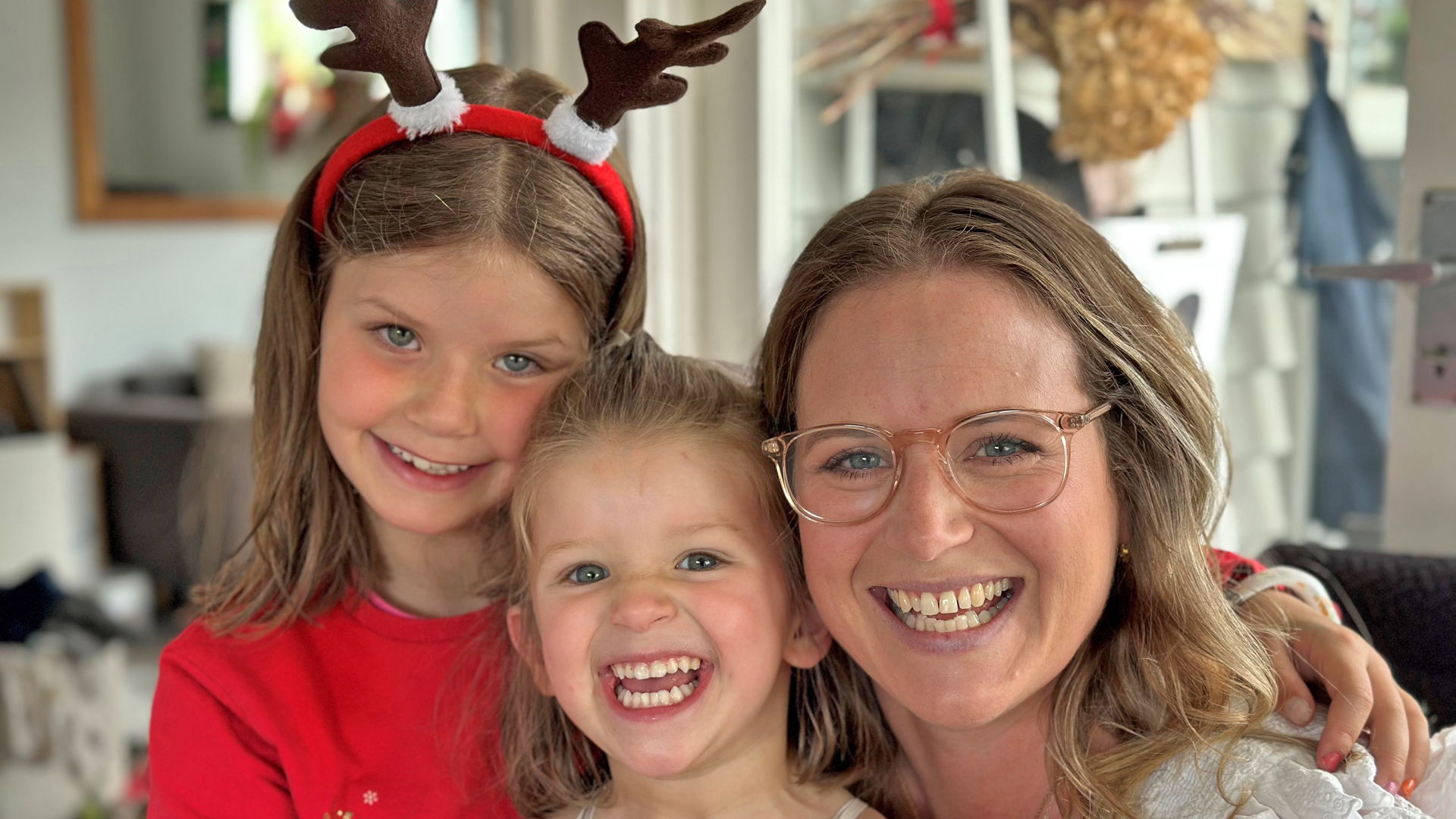Joy and her kids are determined to enjoy Christmas despite her health struggles.