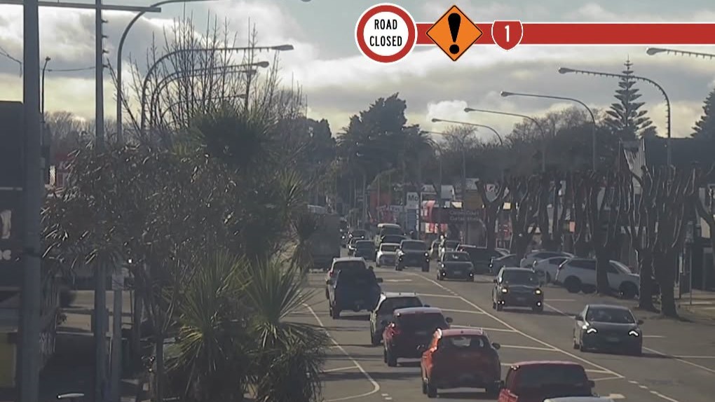 SH1 is closed north of Tyne St in both directions.