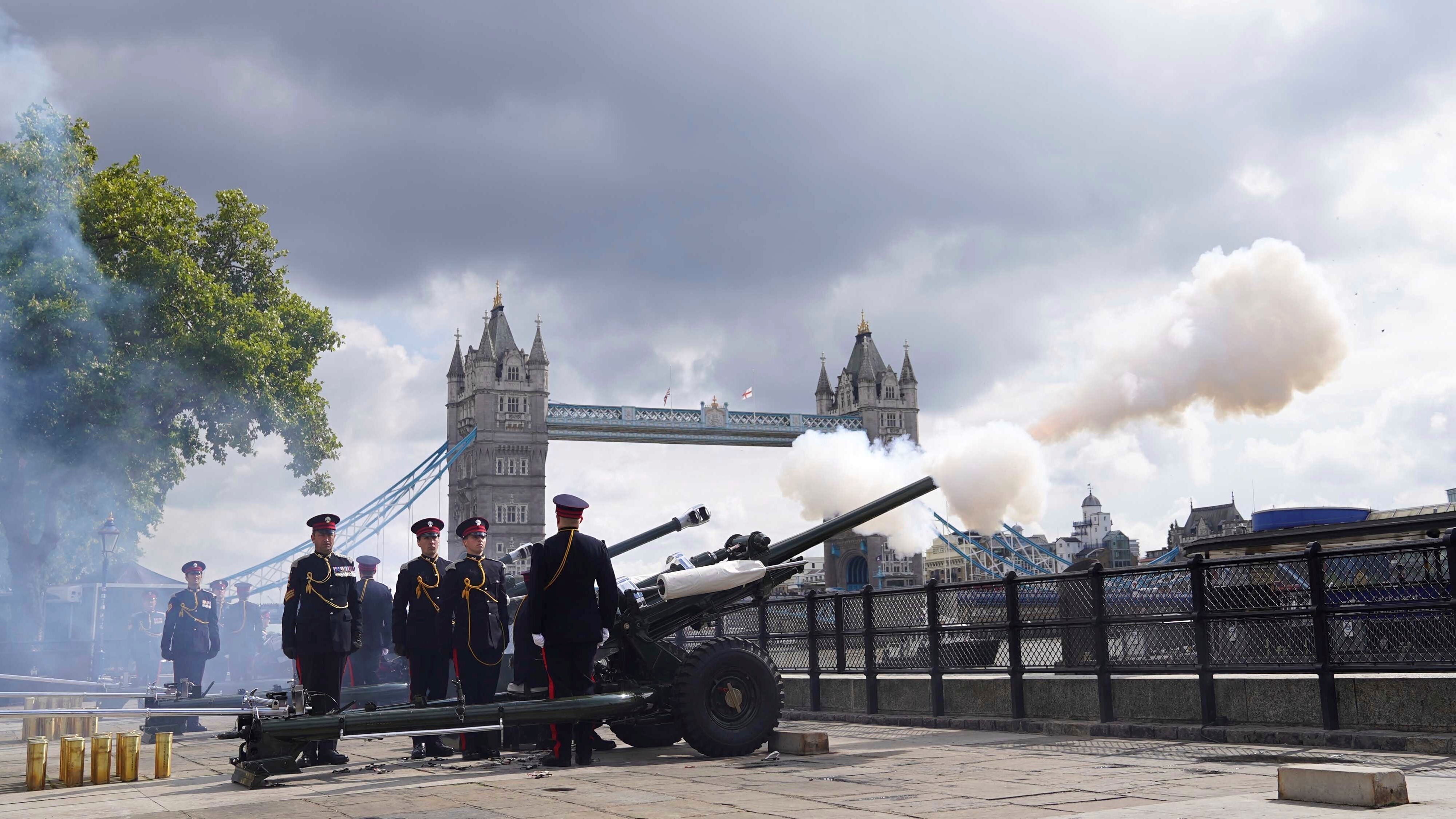 Members of the Honourable Artillery Company fire a Gun Salute at the Tower of London to mark the death of Queen Elizabeth II.