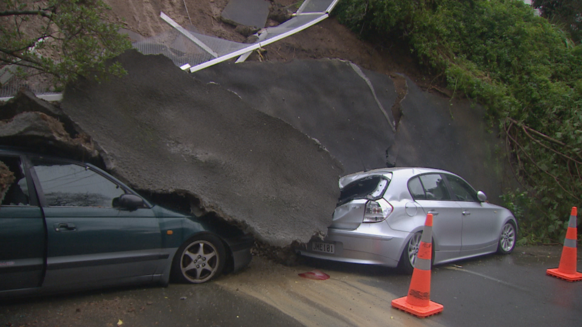 Capital crumbles 600 slips in Wellington in recent weeks