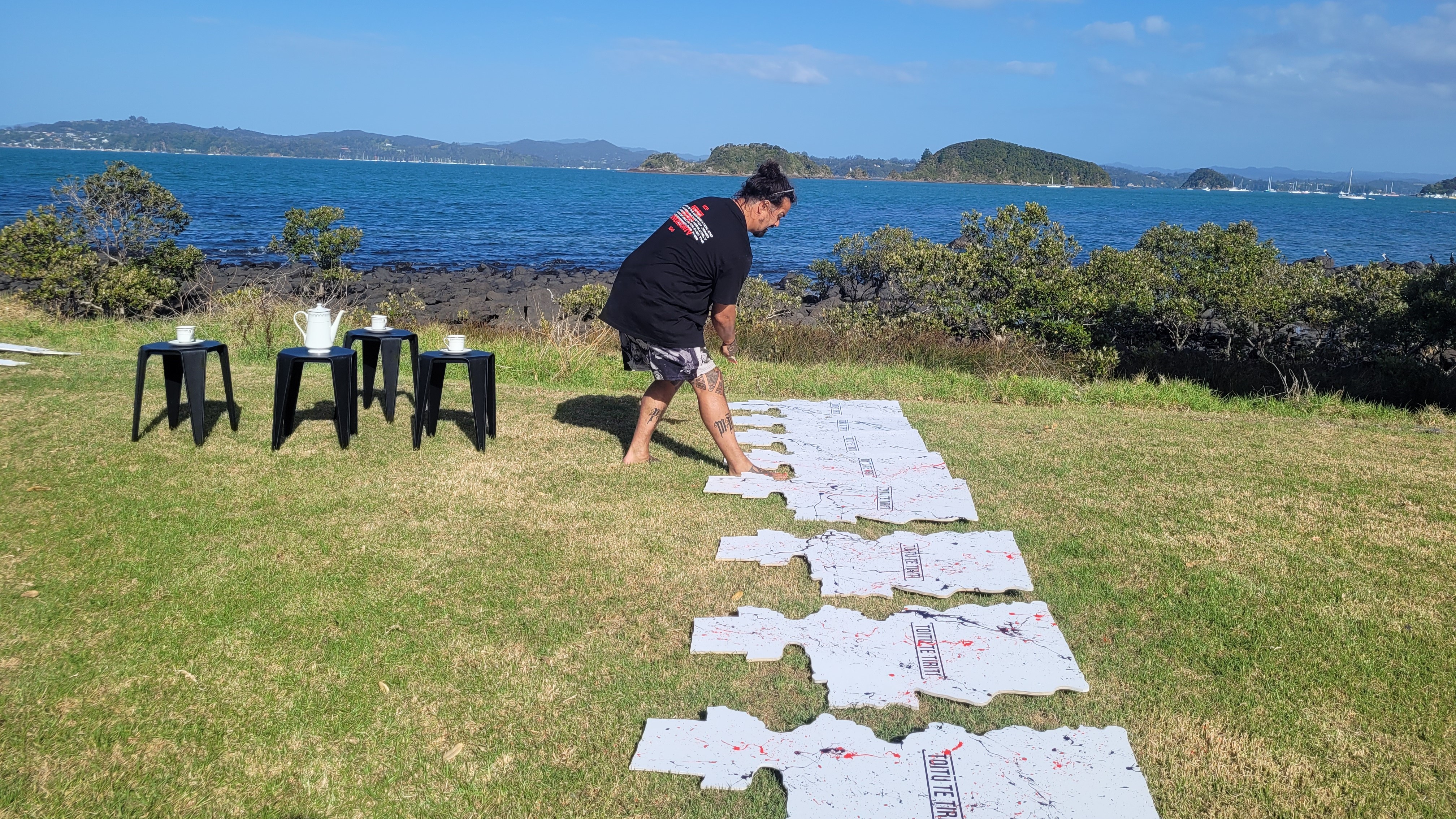 Cup of tea? Artist Te Hori creates his work and alongside his 