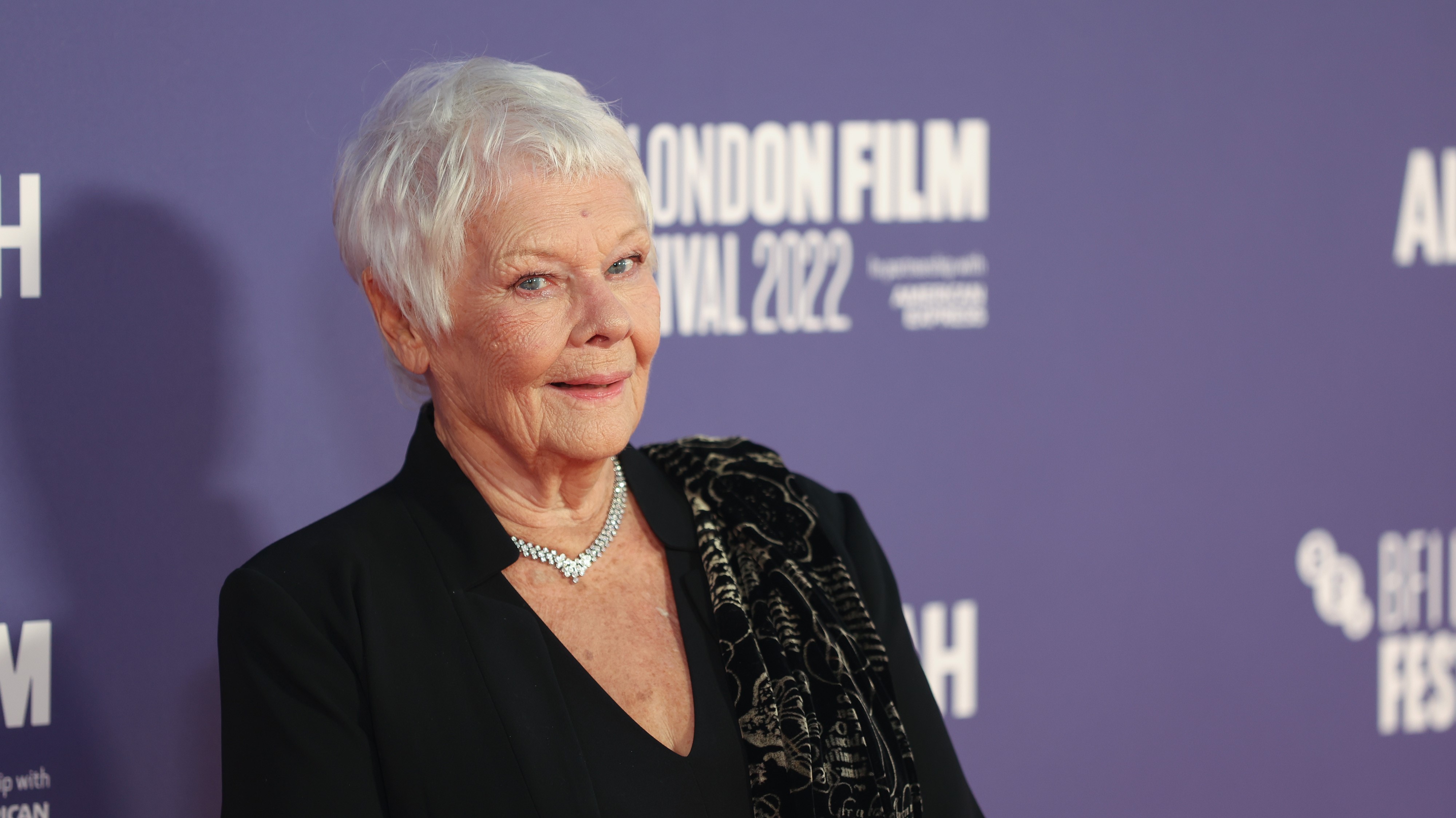 Judi Dench Why cant Dame Judi Dench read her scripts anymore Read to  know  The Economic Times