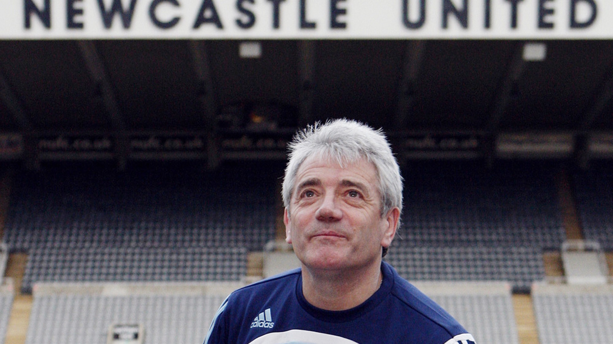 Newcastle United Manager Kevin Keegan poses for photographers and cameramen after talking to the media at St James' Park in Newcastle, England, Jan 18, 2007.