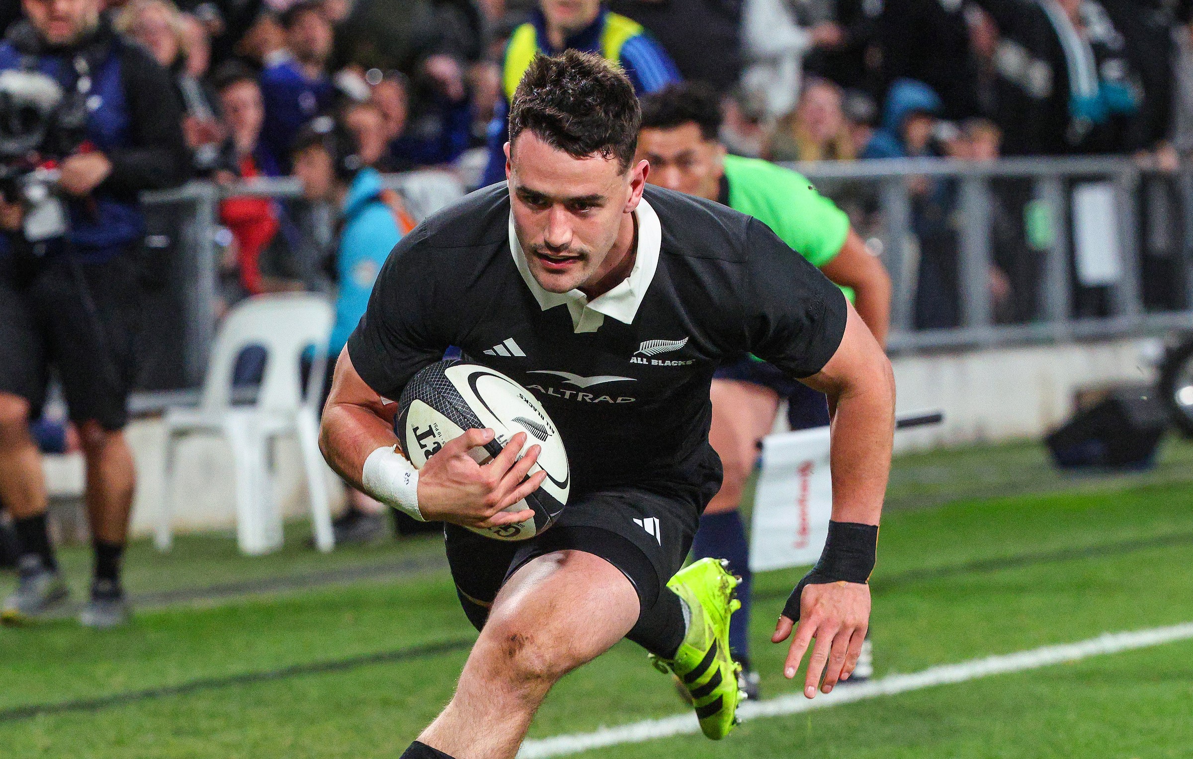 Will Jordan goes over for his and his team's first try of the night against France.