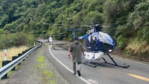 Local helicopter pilots, New Zealand Defence Force staff, local and regional councils, and Police Search and Rescue staff were among the rescuers last night.