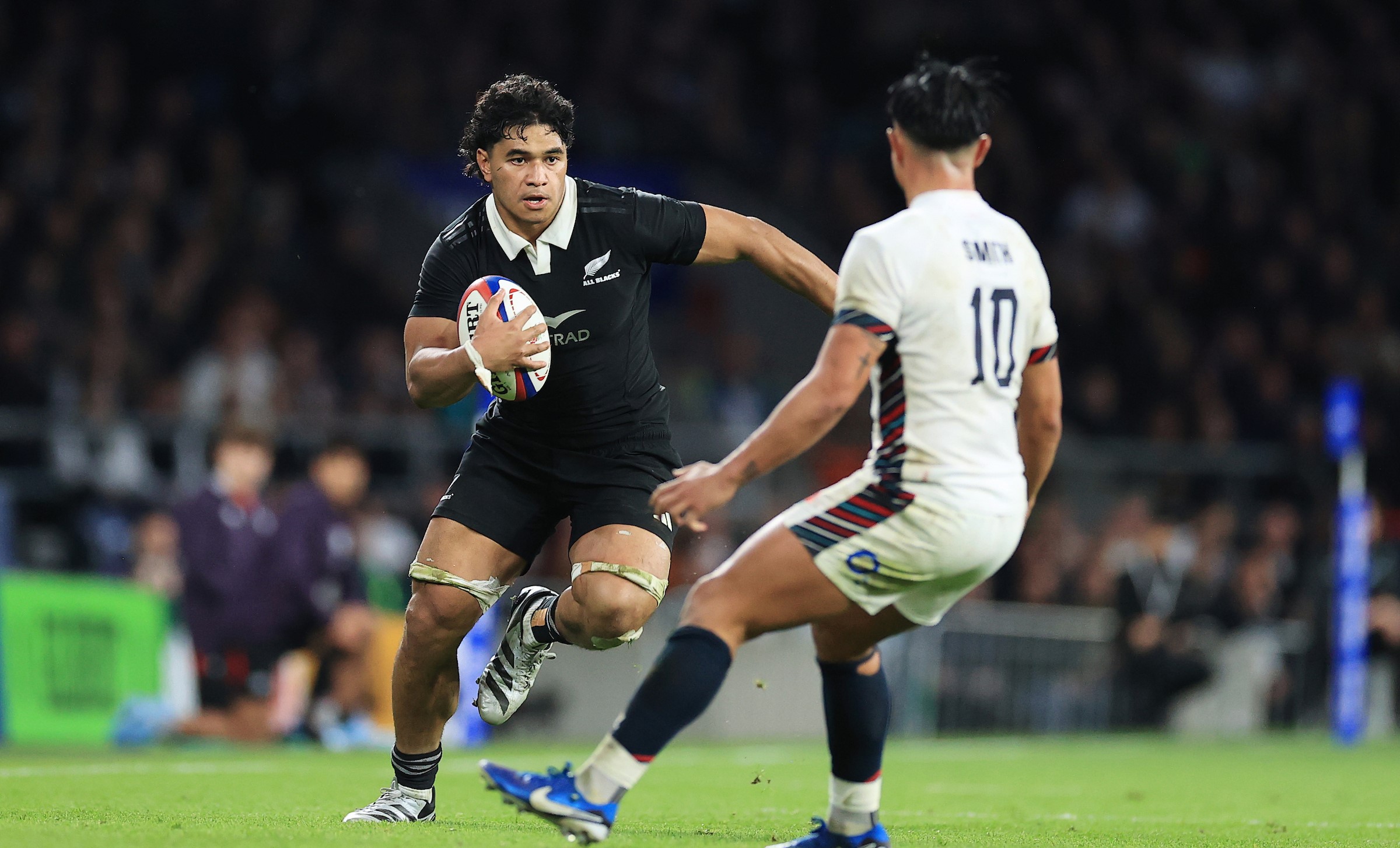Wallace Sititi, not involved in the French series, should be available for the start of the Rugby Championship.