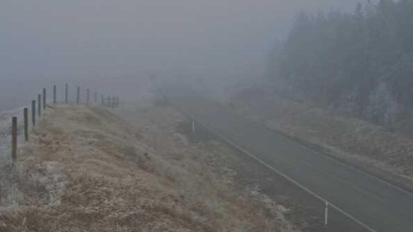 Some images from NZTA’s traffic cameras on State Highway 8 in the Mackenzie Basin showing fog and ice. 