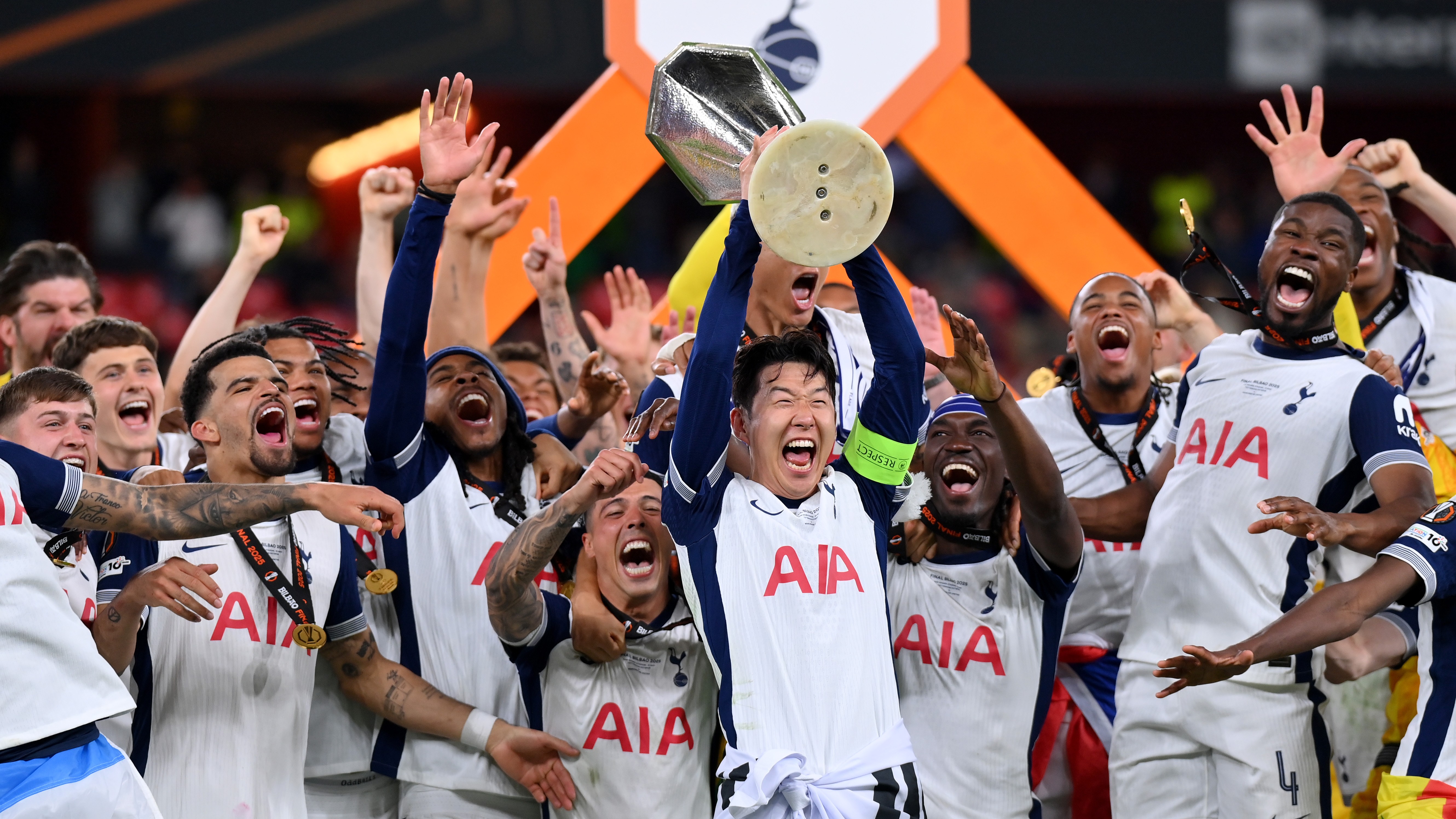 Son Heung-Min of Tottenham Hotspur lifts the Europa League trophy after his team's victory in the UEFA Europa League Final 2025 between Tottenham Hotspur and Manchester United at Estadio de San Mames on May 21, 2025 in Bilbao, Spain.