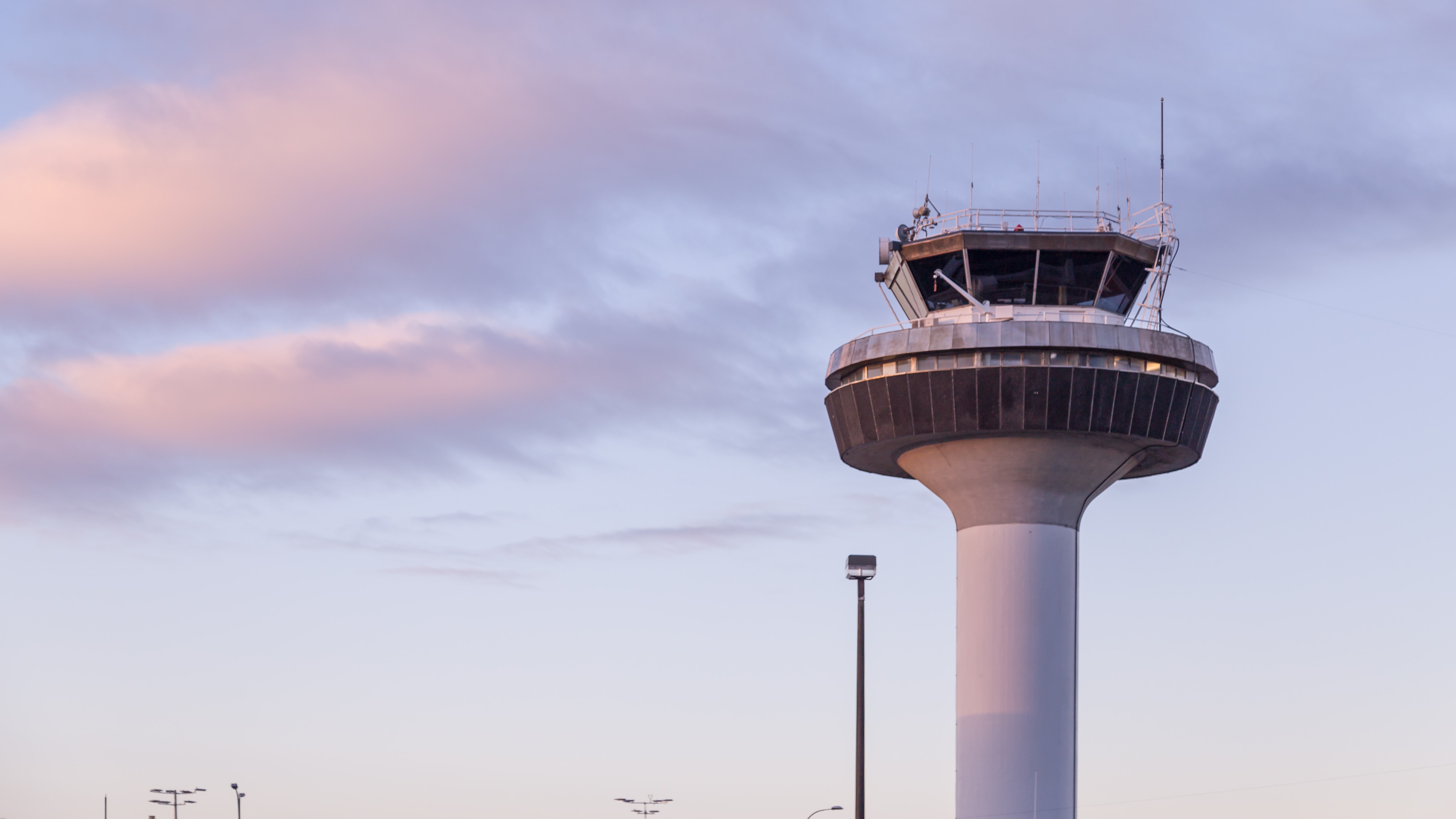 A control tower at Auckland Airport.
