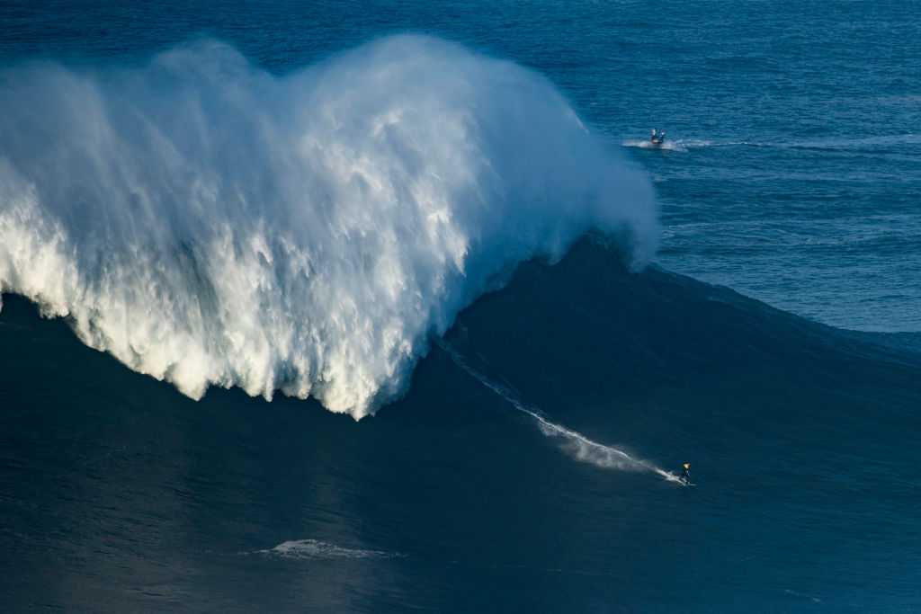 A New Year's Day Giant Swell at Nazare - Surfer