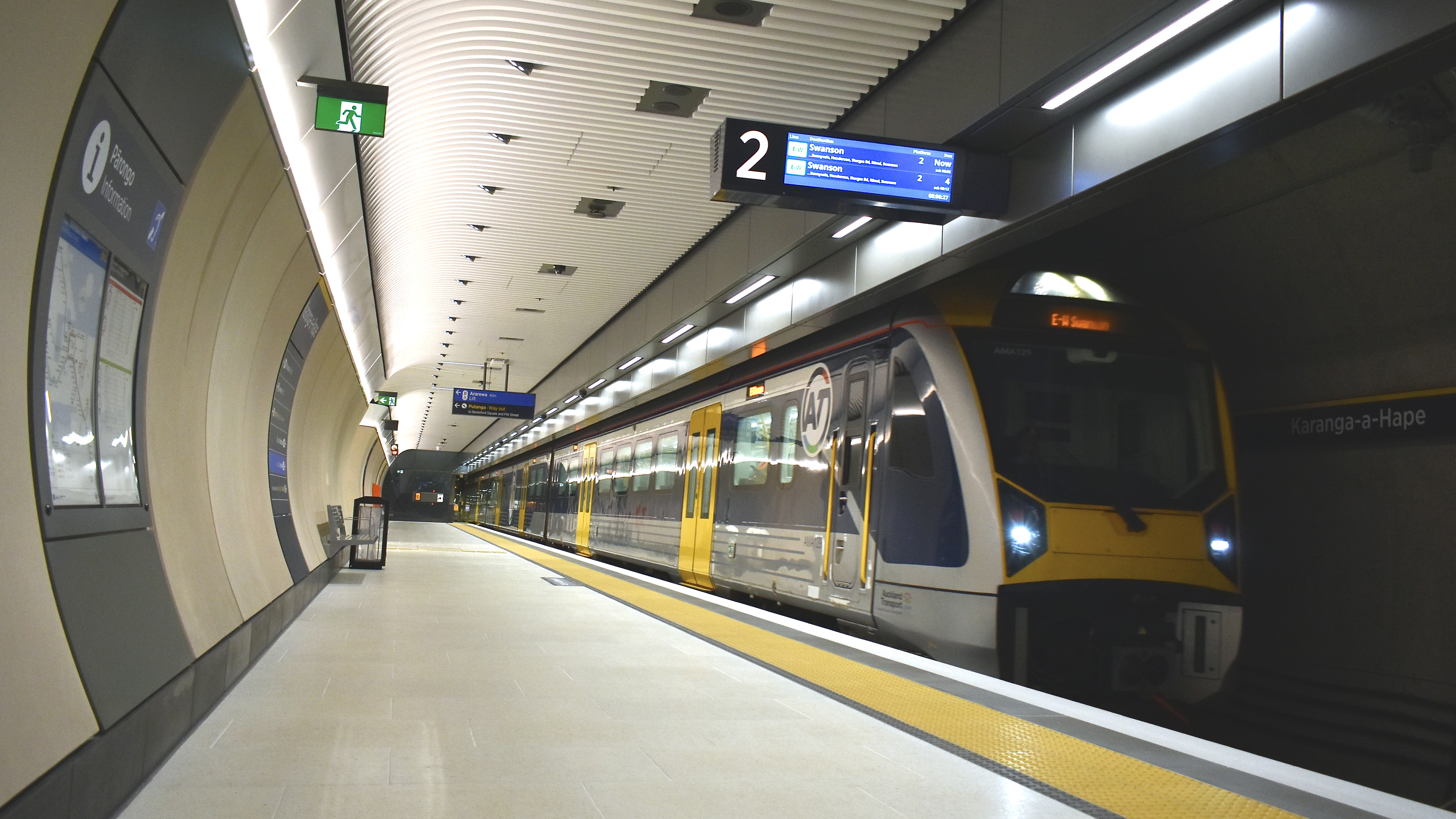 A train at Karanga-a-Hape station. 