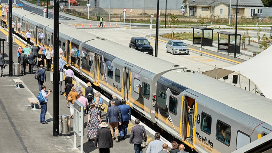 Te Huia Train Banned From Central Auckland After Safety Incidents te-huia-train-banned-from-central-auckland-after-safety-incidents